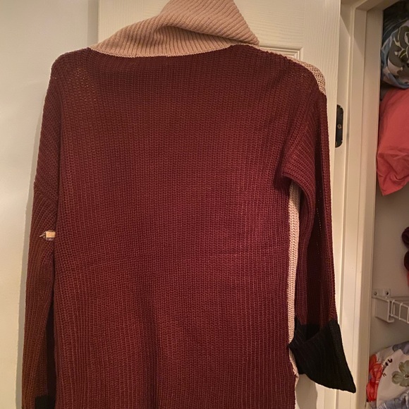 Sweater - Picture 2 of 7